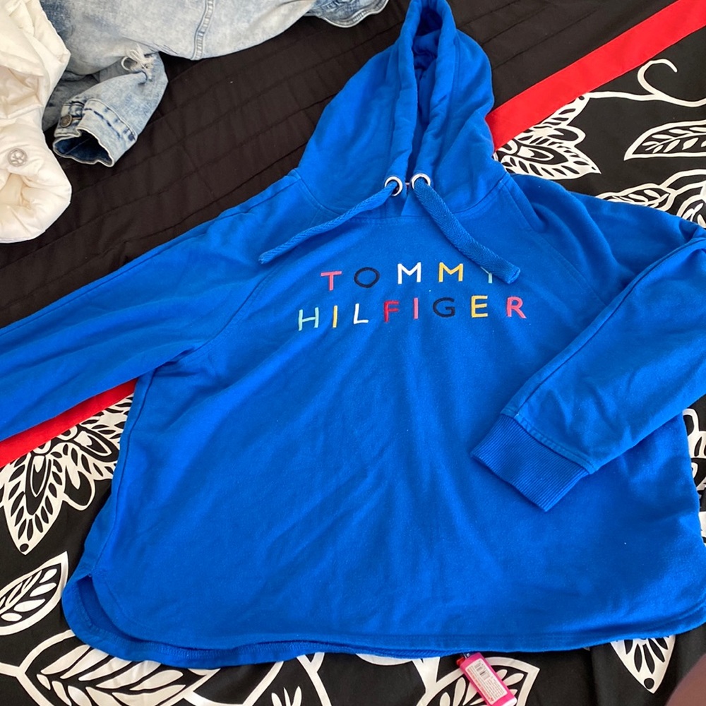 Tommy Hilfiger Sweater Only worn Once!